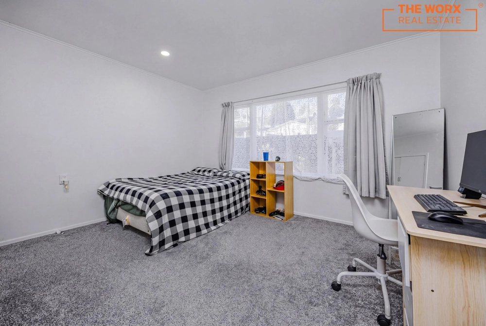 Photos of 1 84 Lake Road