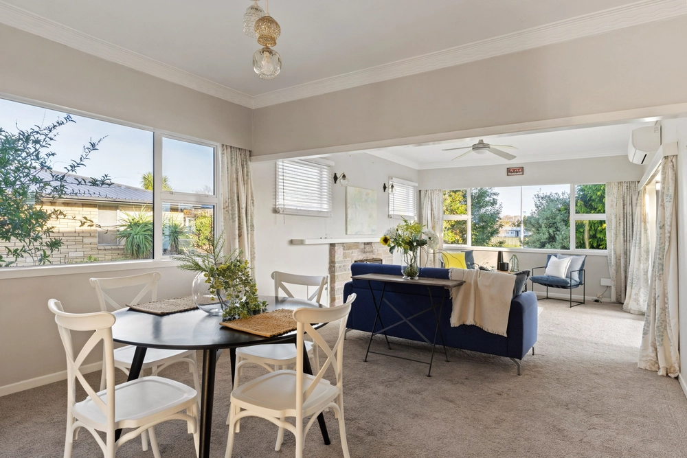 Photos of 541 Childers Road