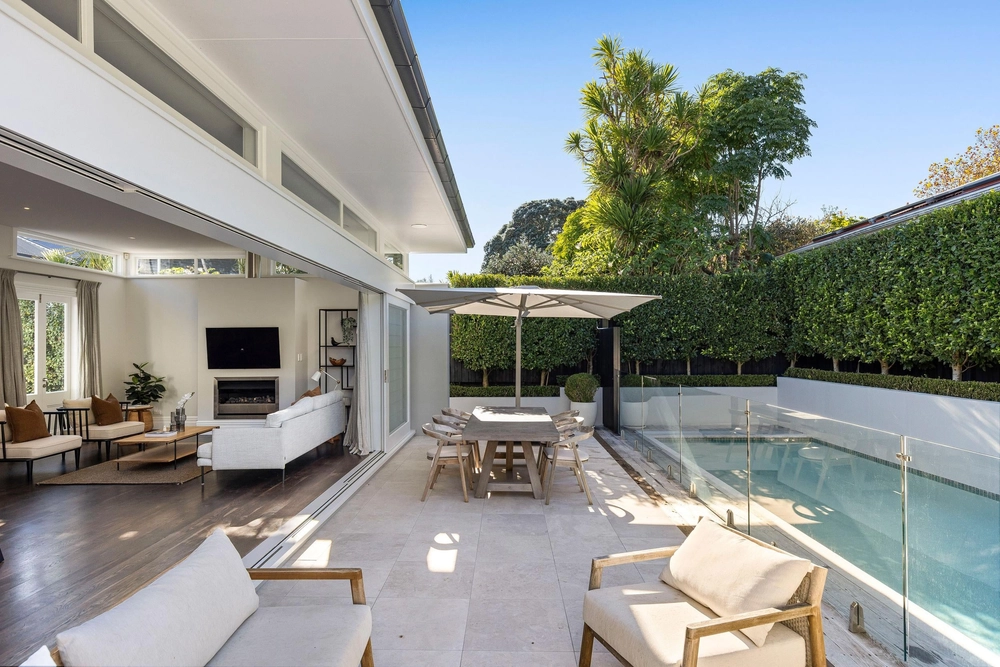 Photos of 16 Wilton Street