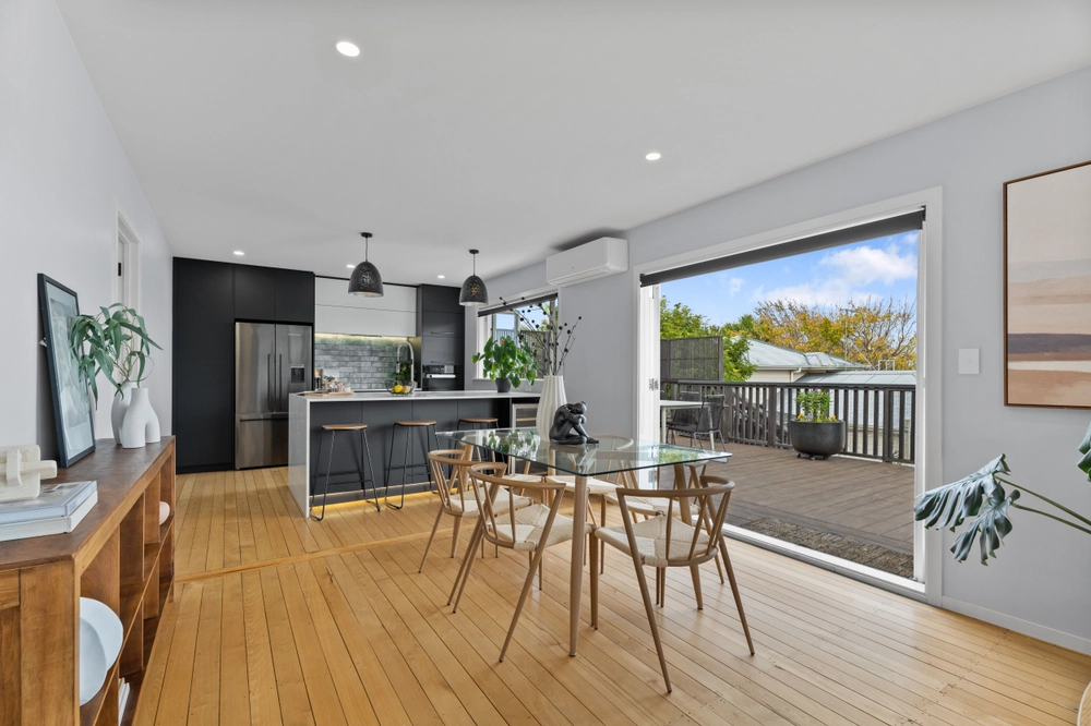 Photos of 5 Grey Street