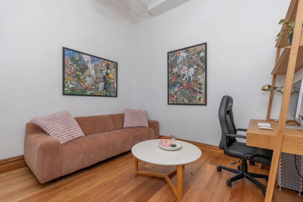 Photos of 18 Mostyn Street