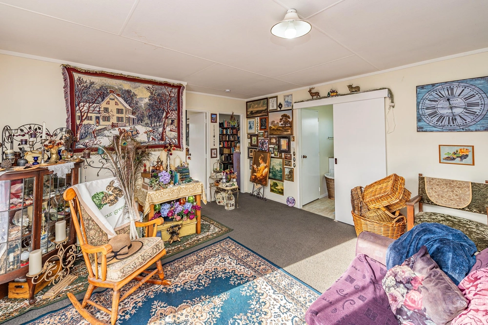 Photos of 4 and 4A Kells Avenue