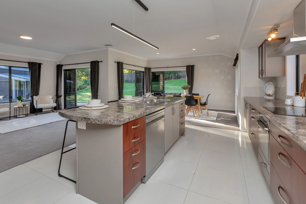 Photos of 43 Roydon Drive
