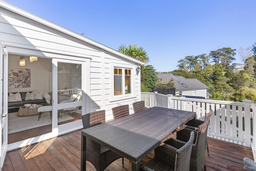 Photos of 103 Brighton Road