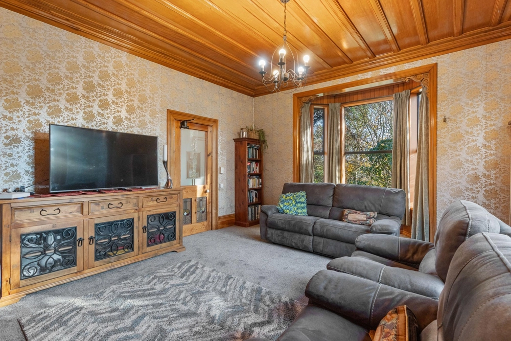 Photos of 2 Ensor Street