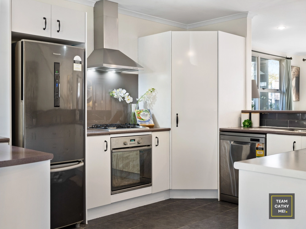 Photos of 29 Figaro Crescent