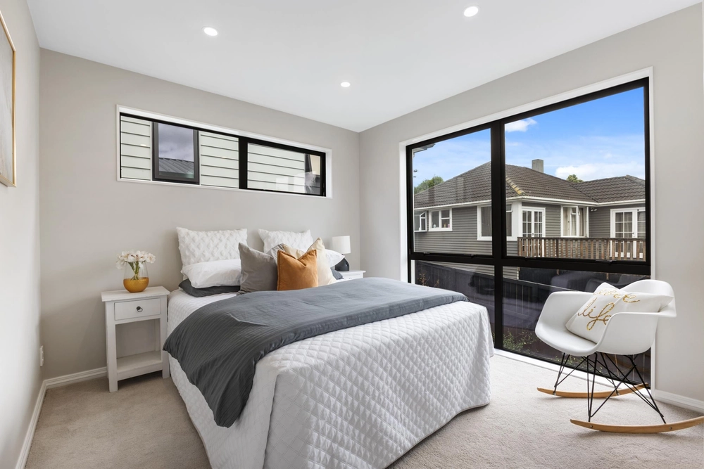 Photos of 16C Silverton Avenue