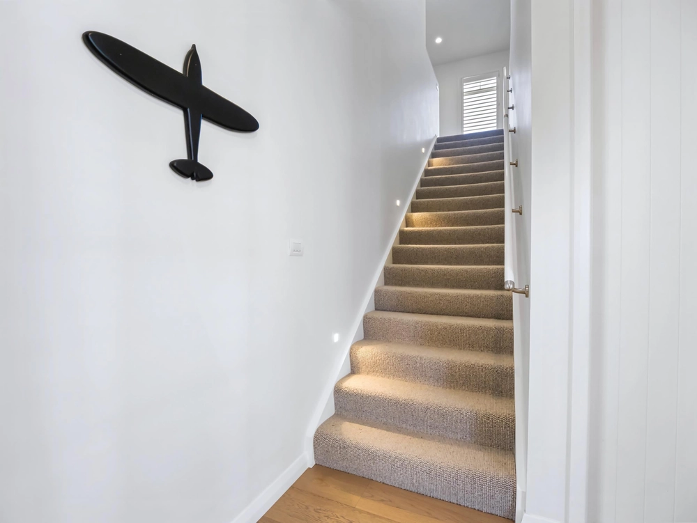 Photos of 35E Oceanbeach Road