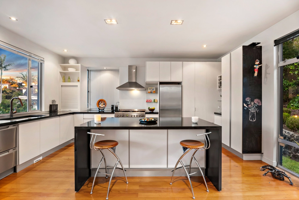 Photos of 93 Tautari Street