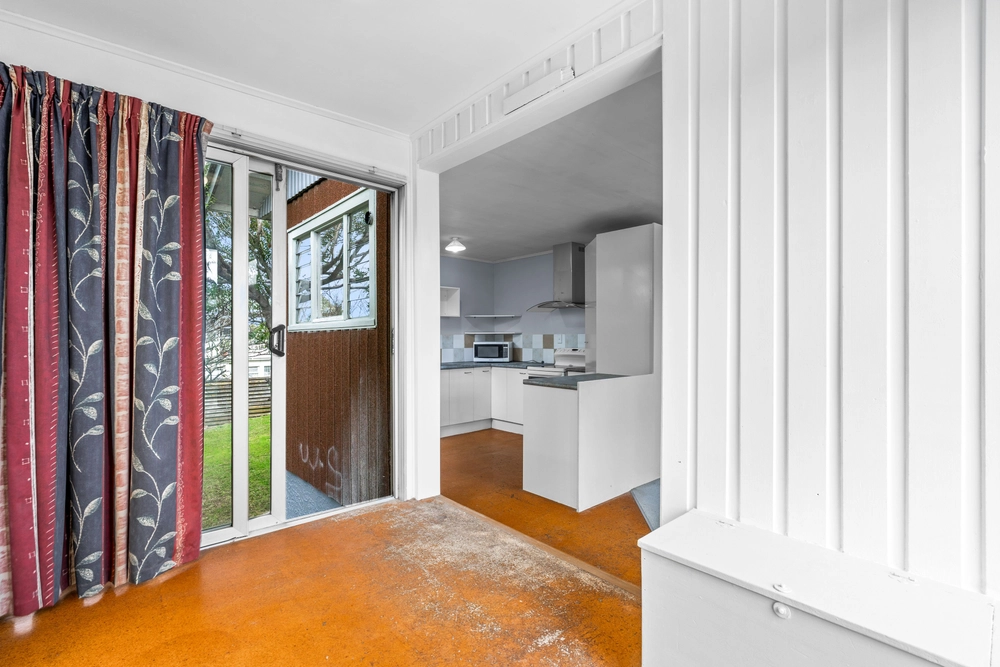 Photos of 4 Boundary Road