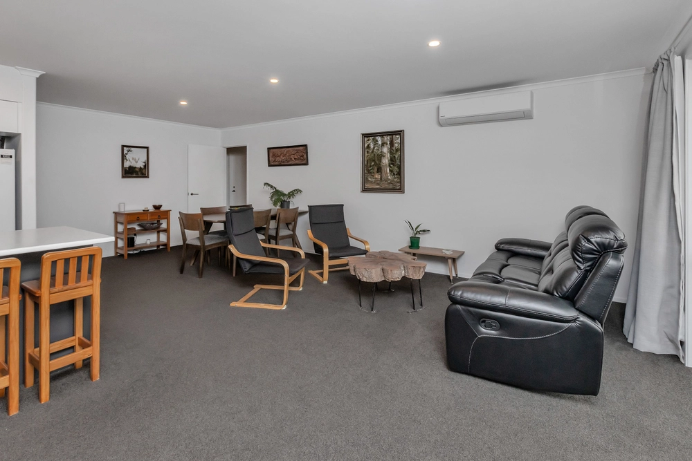 Photos of 128 Wairau Drive