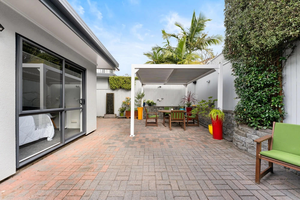 Photos of 19G Vause Street