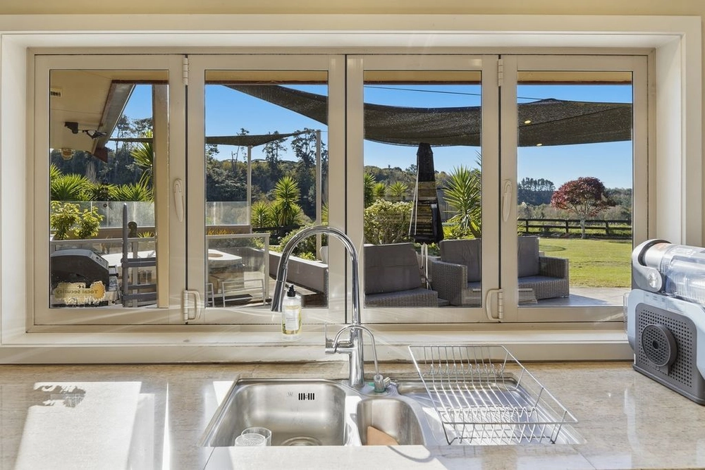 Photos of 19 WAIOROI PLACE