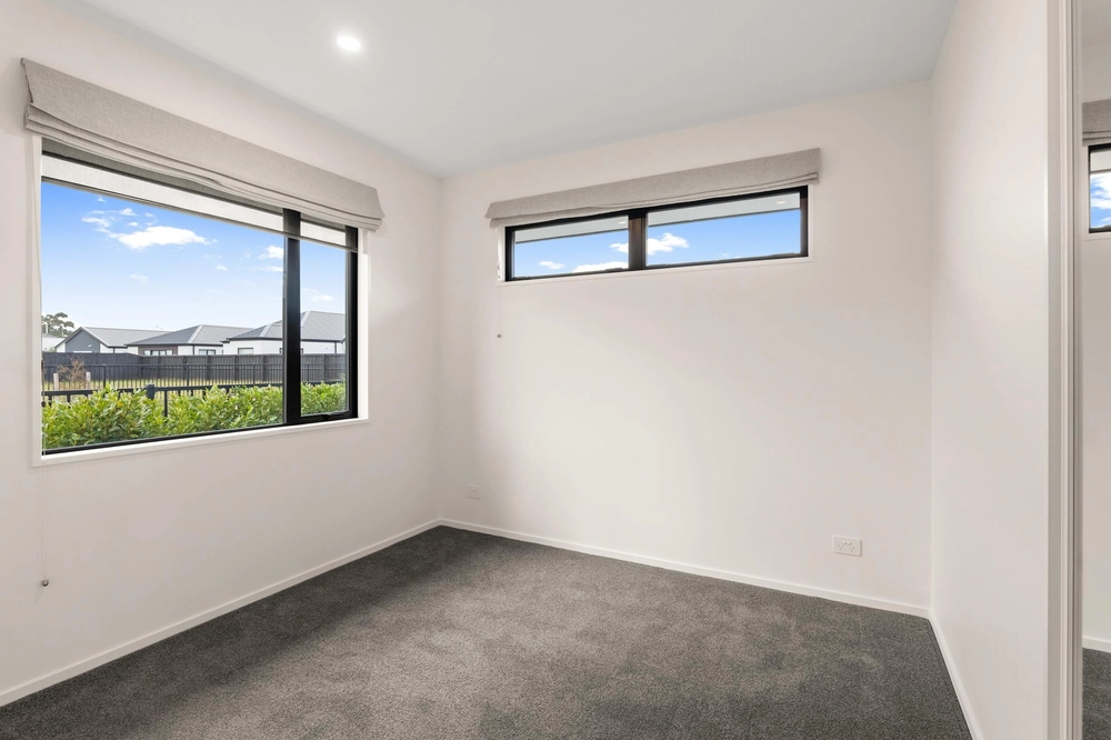Photos of 6 Millstead Lane