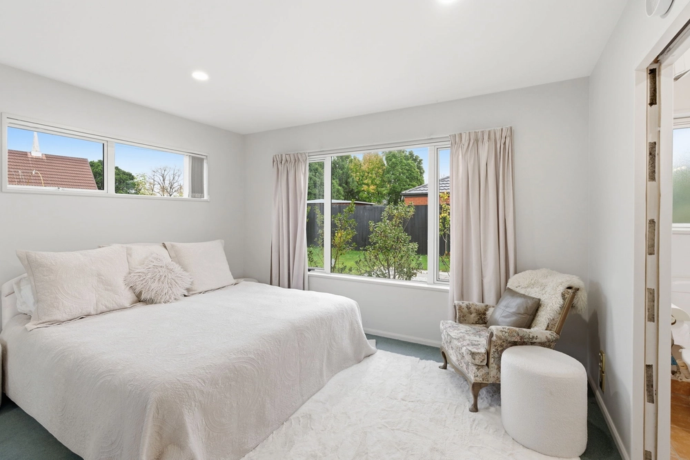 Photos of 18 Harvard Avenue
