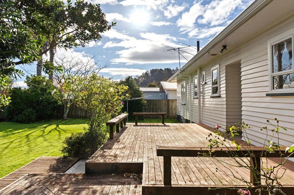 Photos of 6 Vivian Street