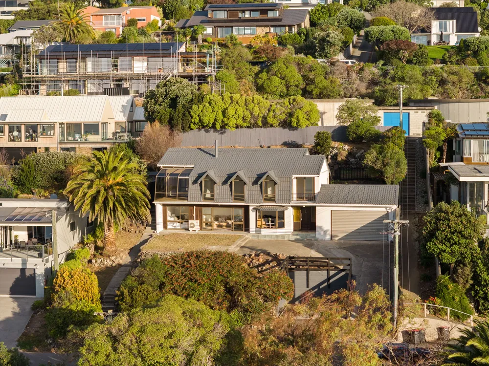 Photos of 33 Tuawera Terrace