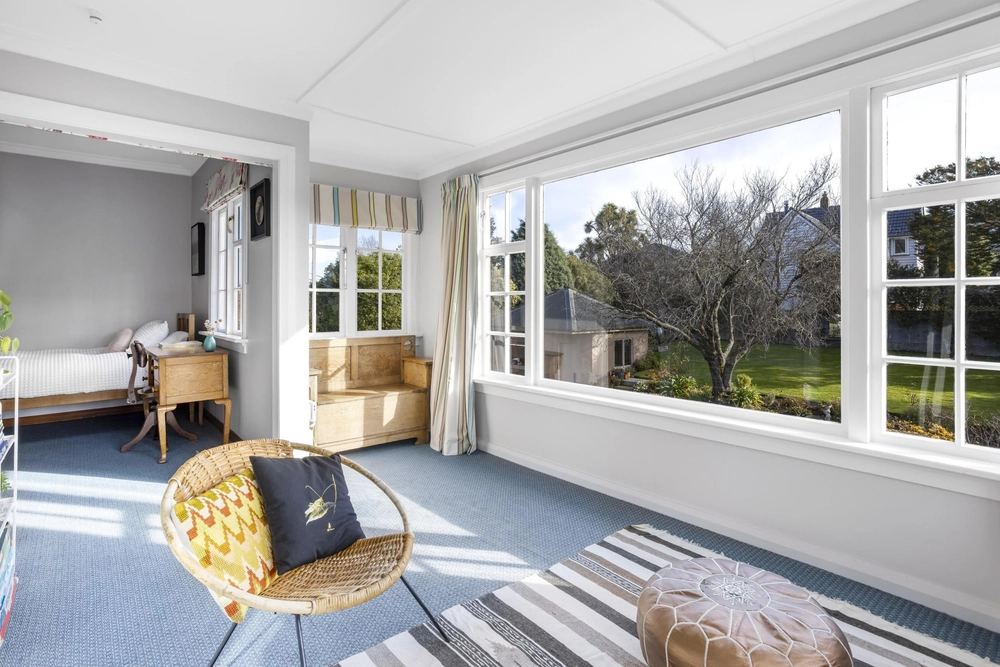 Photos of 8 Neidpath Road