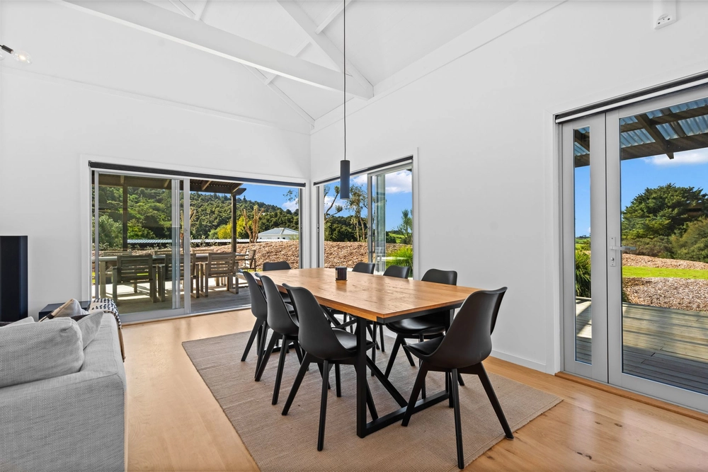 Photos of 27 Wainikau Lane