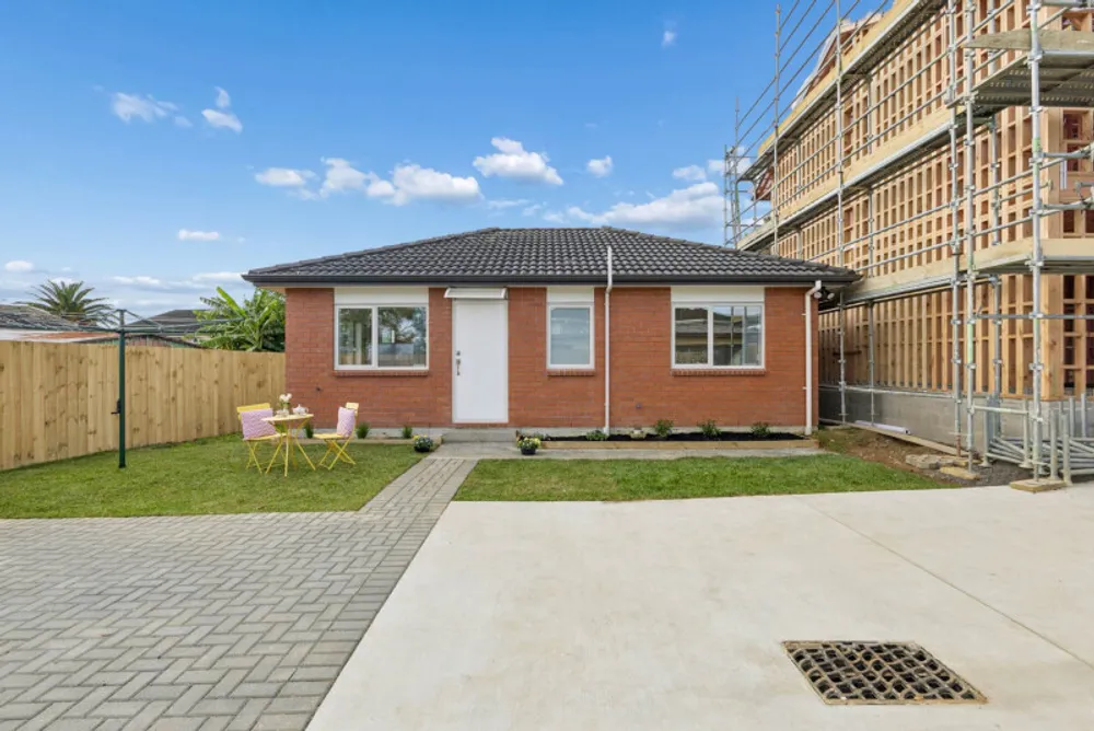 Photos of 23 Desmond Place