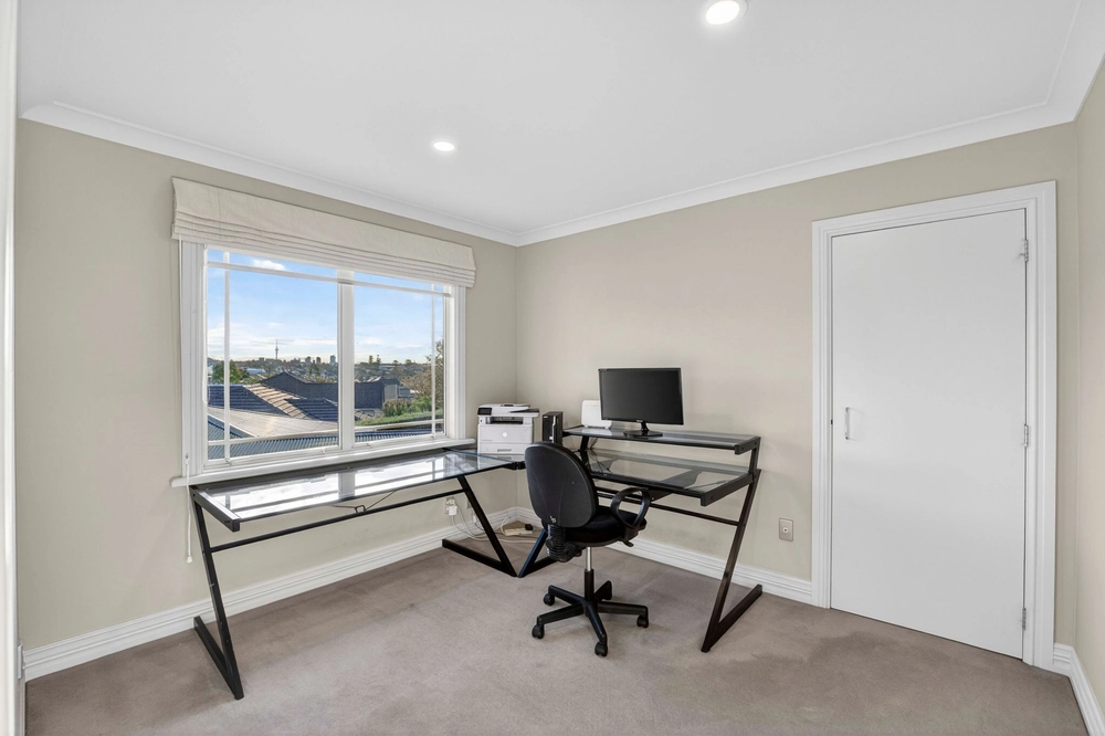 Photos of 15 Kenny Road