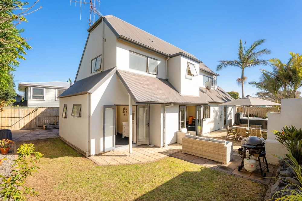 Photos of 51B Orkney Road