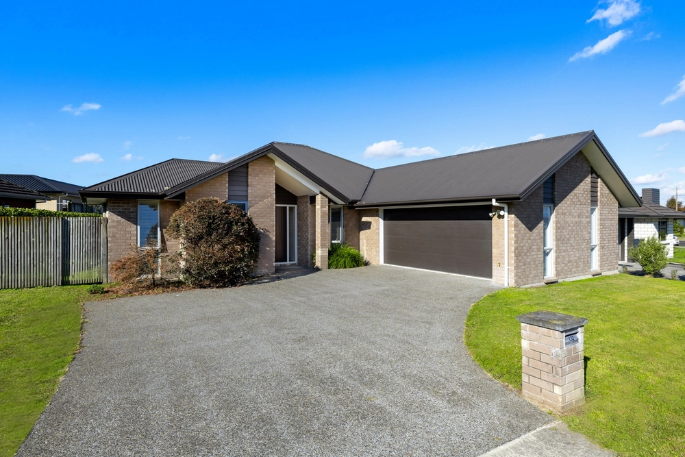 Photos of 410 River Road