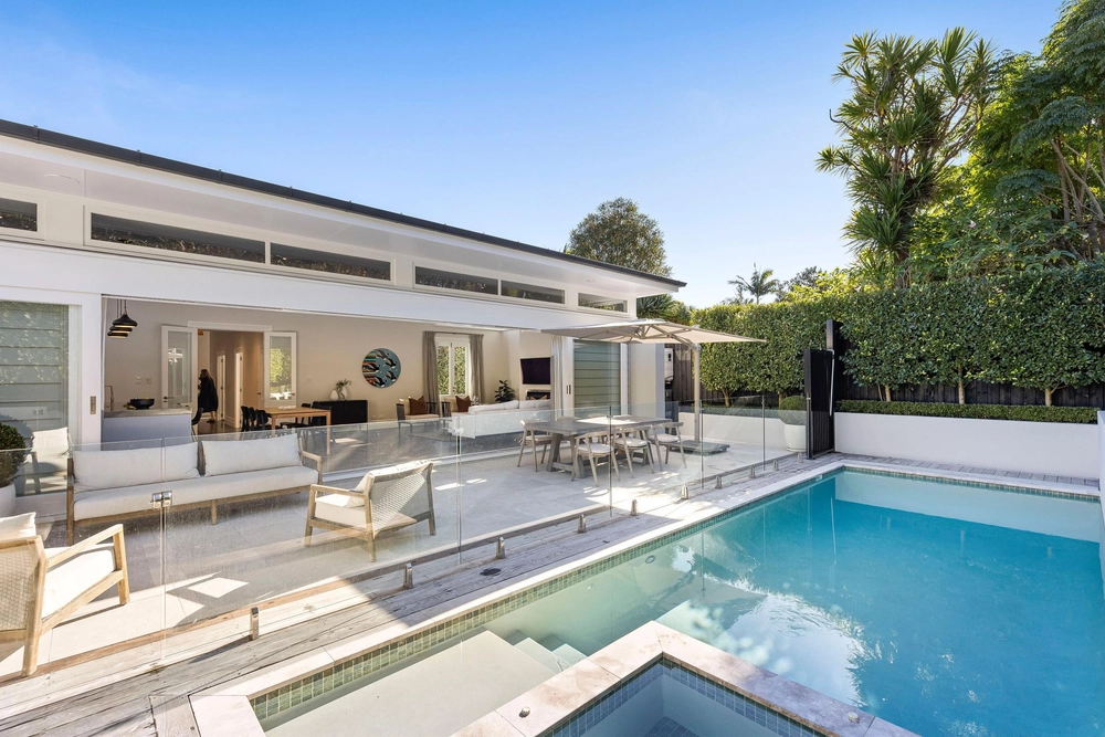 Photos of 16 Wilton Street