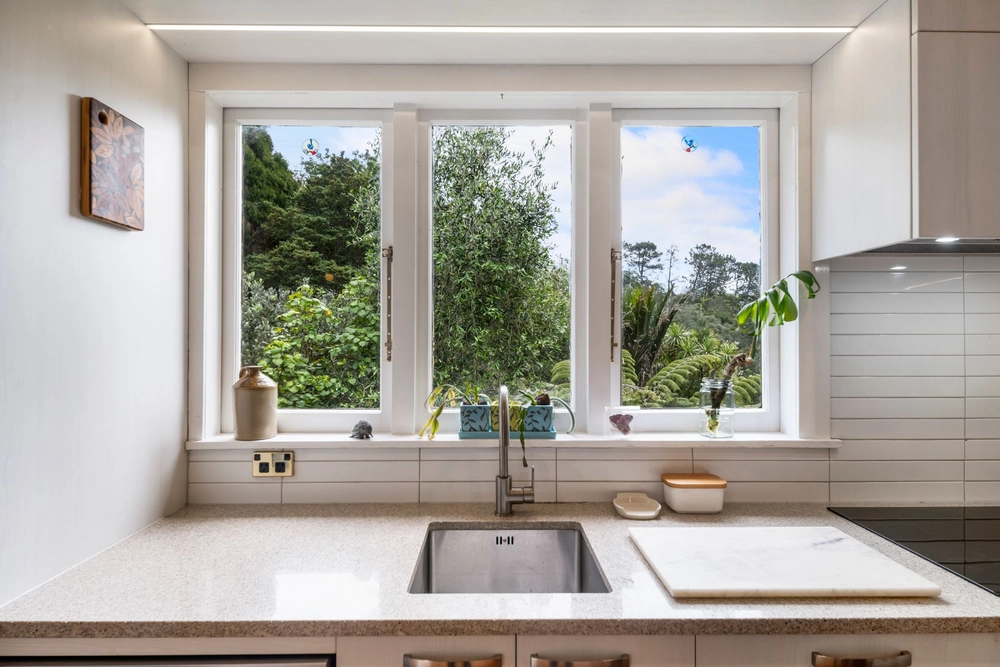 Photos of 83 Endeavour Street