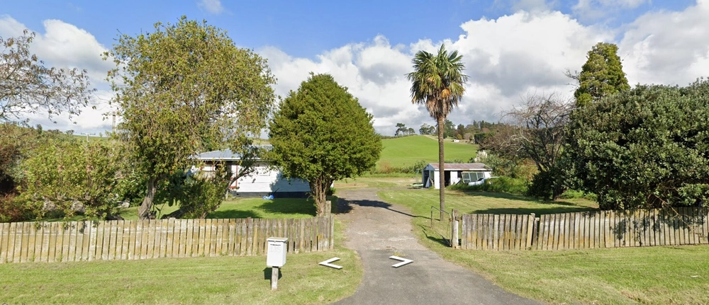 Photos of 135 Kairua Road