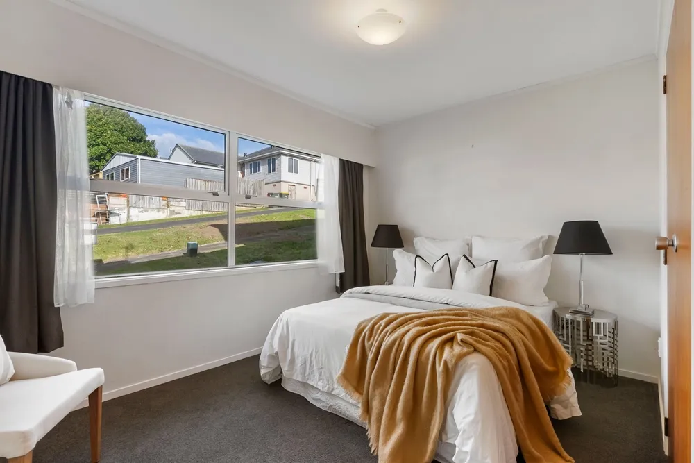 Photos of 39C Kaipatiki Road