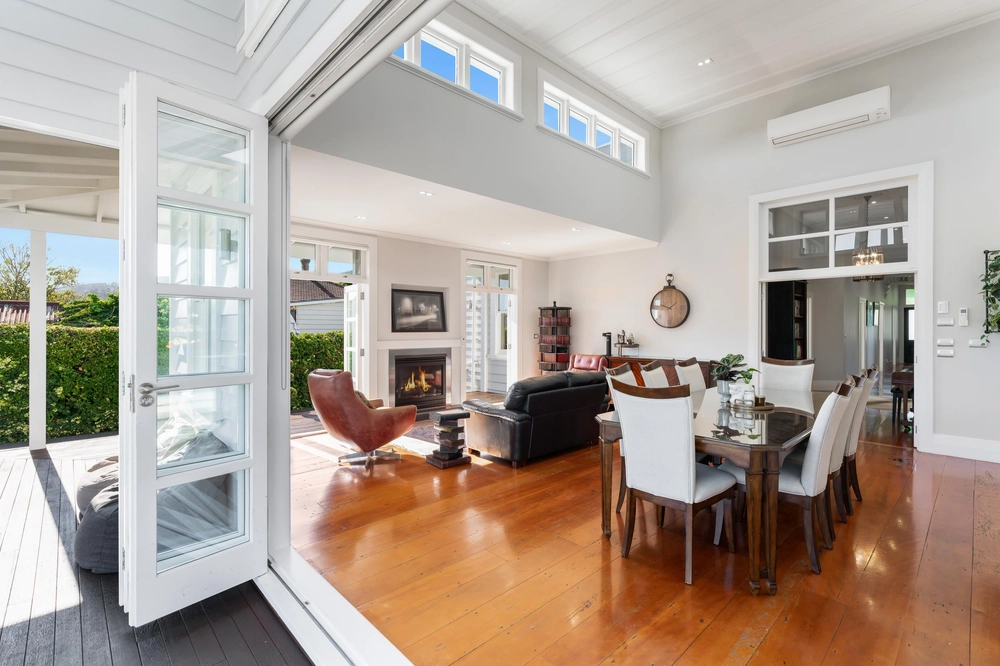 Photos of 107 Rolleston Street