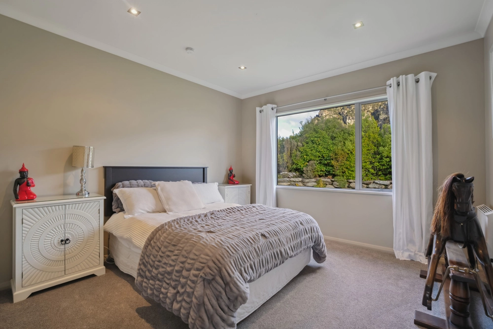 Photos of 1153 Aubrey Road