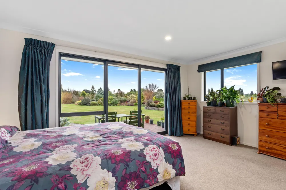 Photos of 127 Wards Road