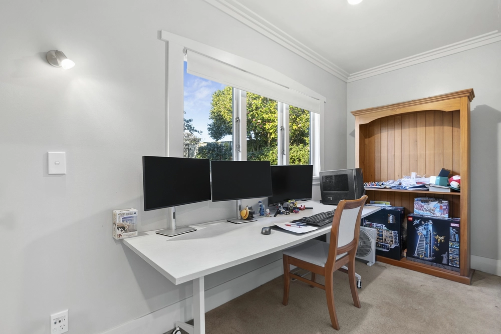 Photos of 410 River Road