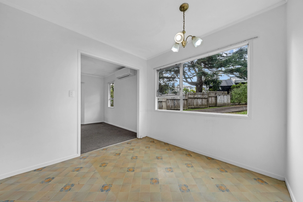 Photos of 11 Hughes Terrace