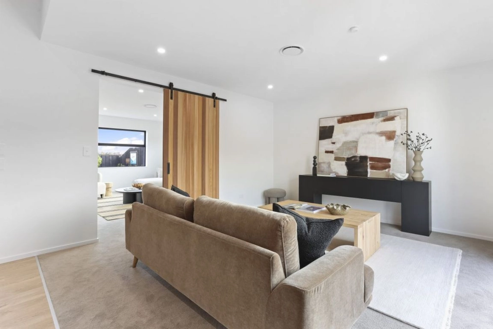 Photos of 2 Cathie Street