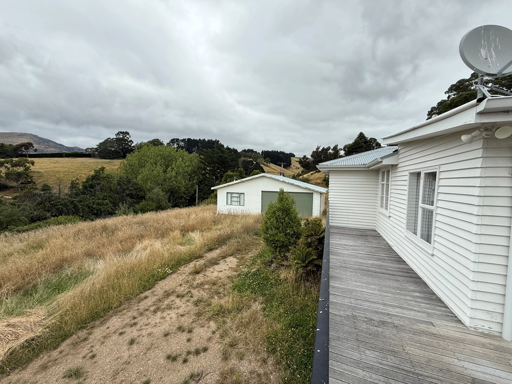 Photos of 250 Bayview Road