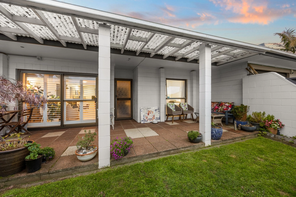 Photos of 2/22 Harding Avenue