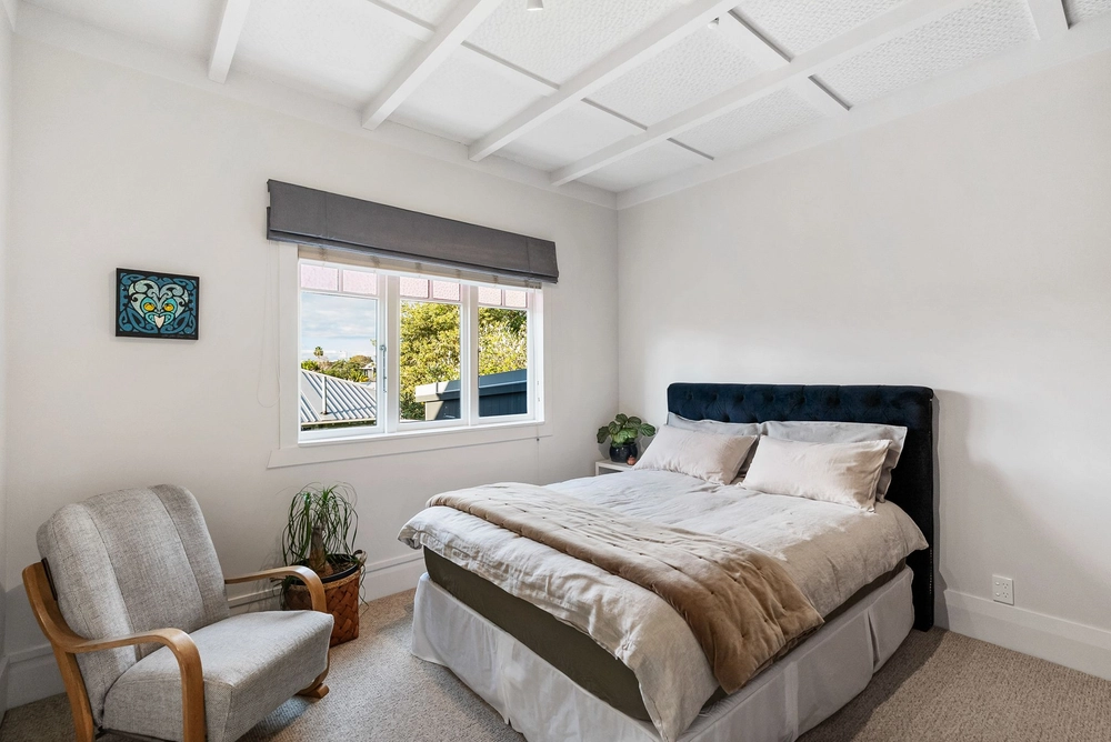 Photos of 46 Cumberland Avenue