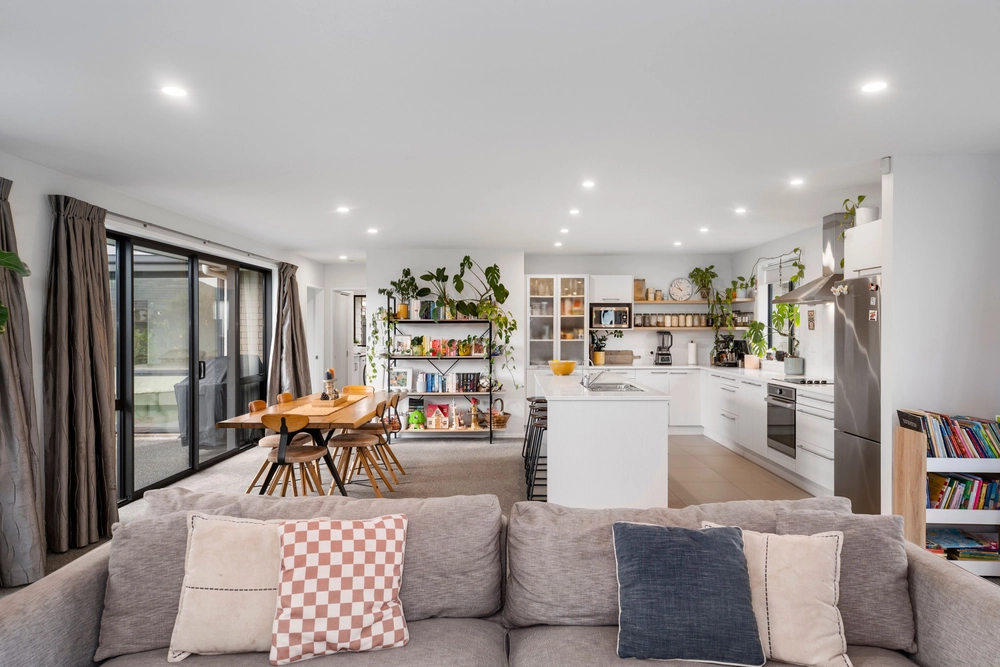 Photos of 11 Oakwood Way