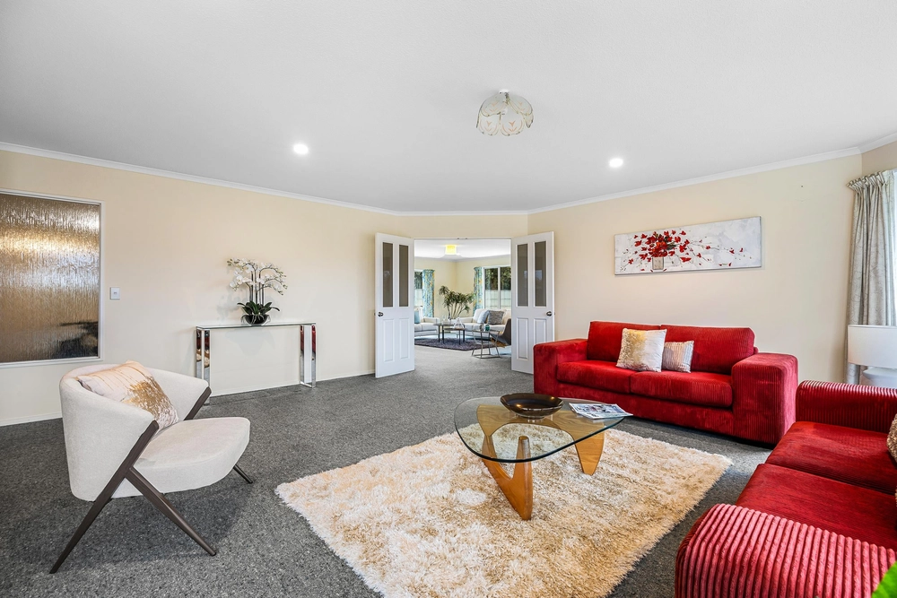Photos of 49 Stonebridge Way