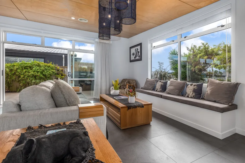 Photos of 39 Waipunahau Road