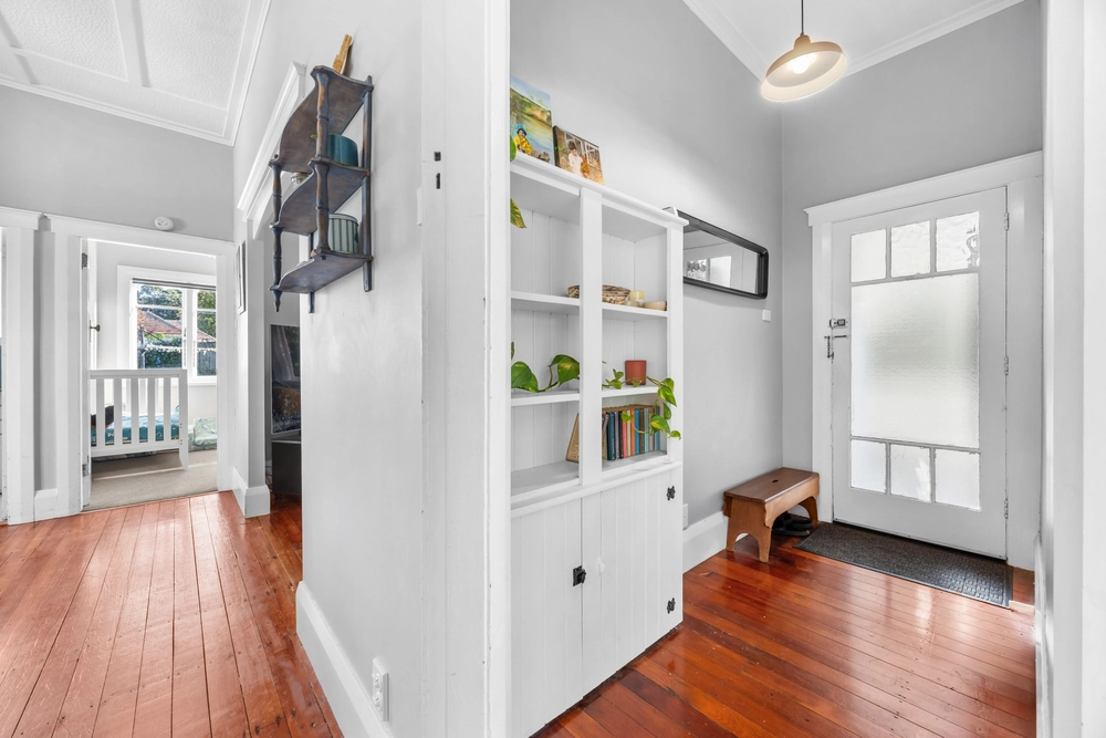 Photos of 17 Tamaki Avenue