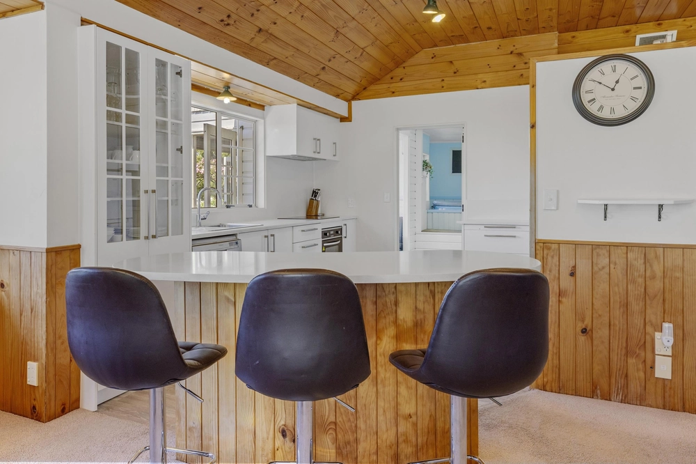 Photos of 65 Te Moenga Park