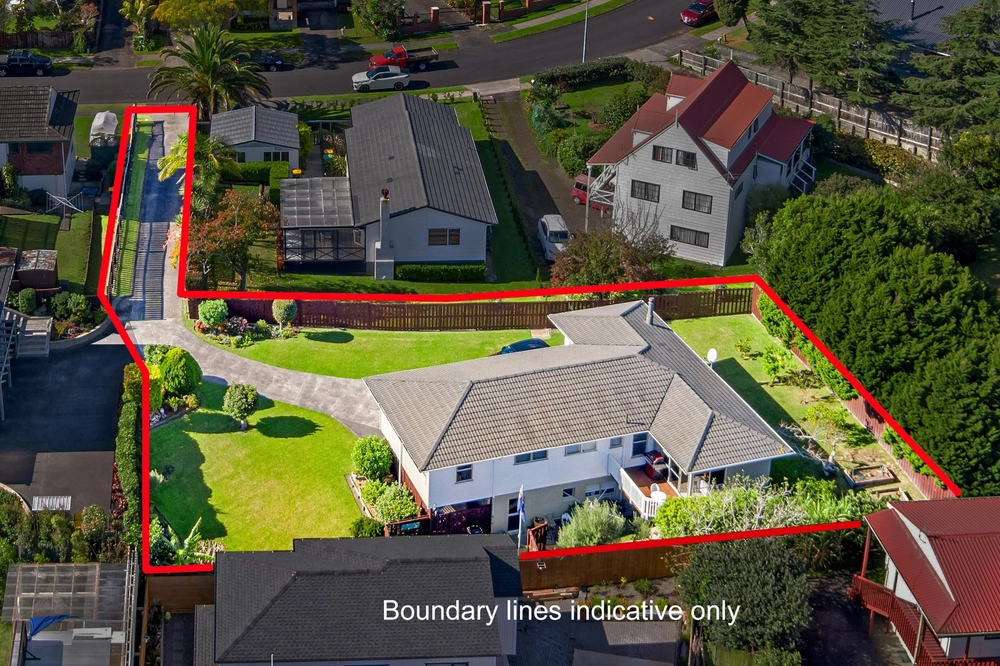 Photos of 22 Jandell Crescent