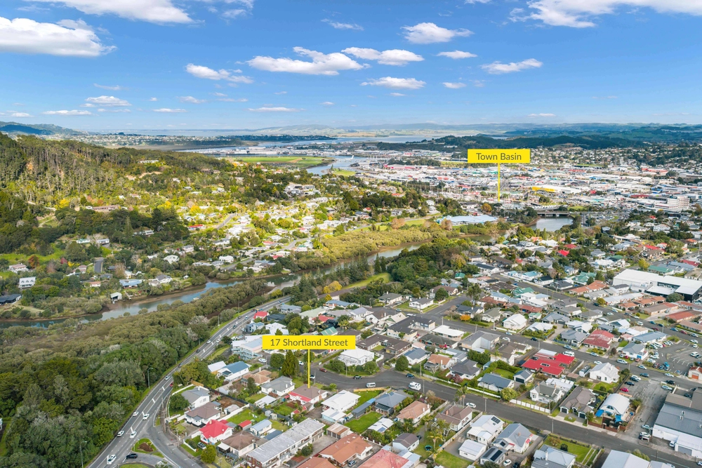 Photos of 17 Shortland Street