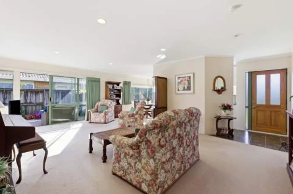 Photos of 8 Webb Place
