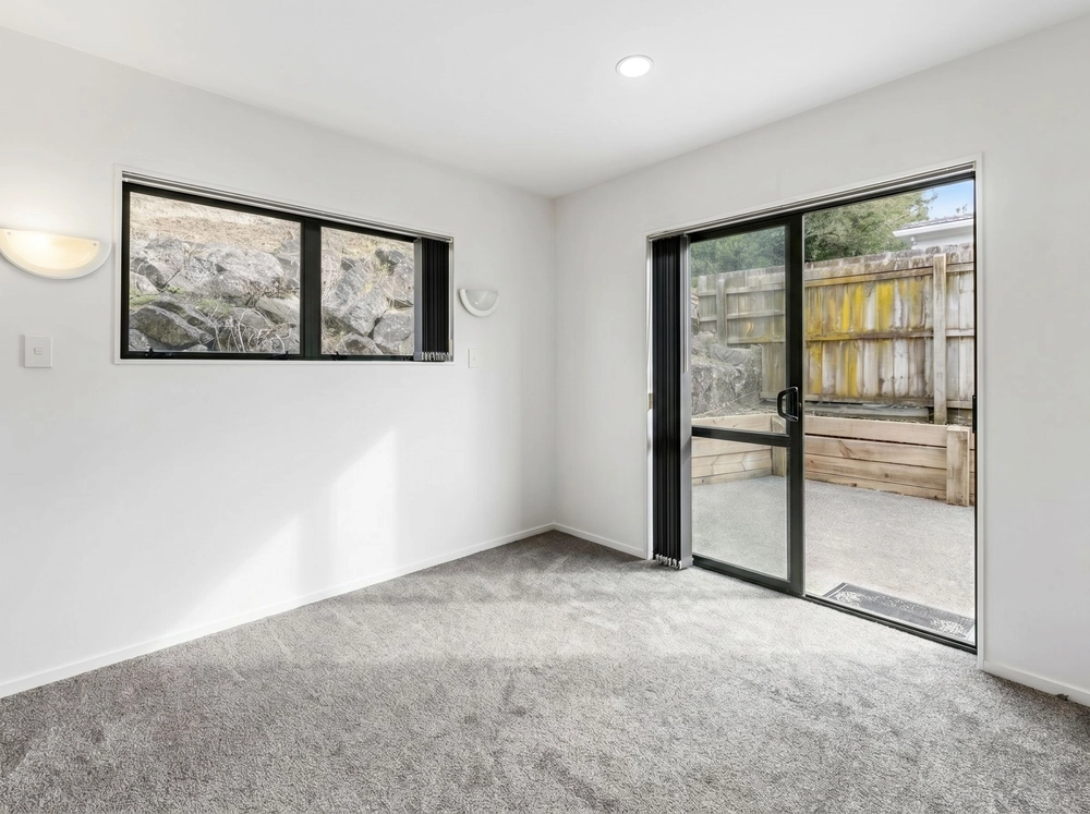 Photos of 2/124 Alfriston Road