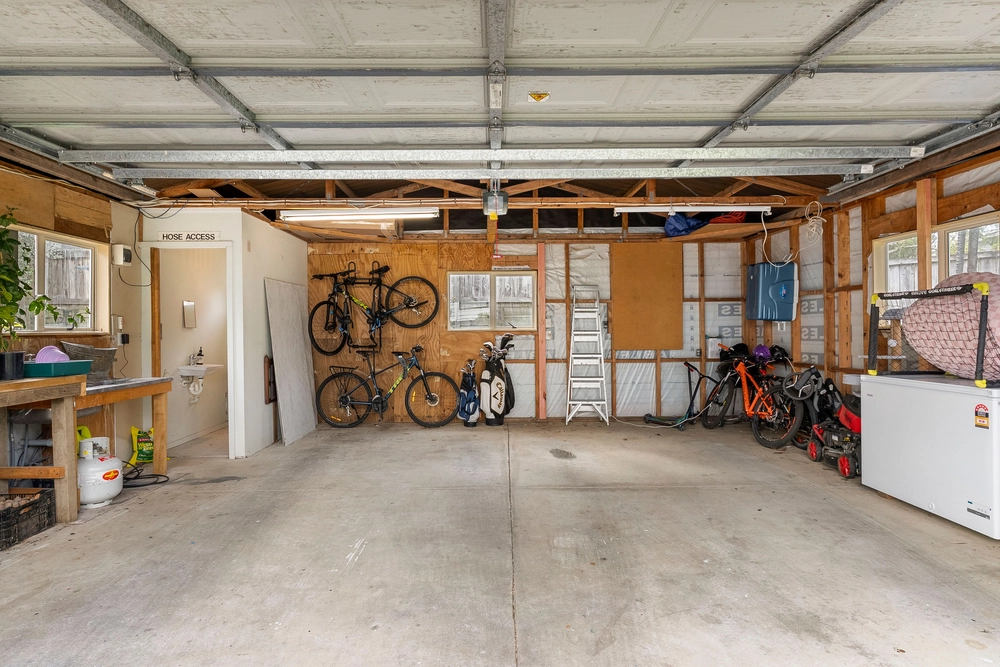 Photos of 4 Lyndhurst Street